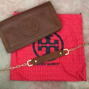 Tory Burch logo clutch
